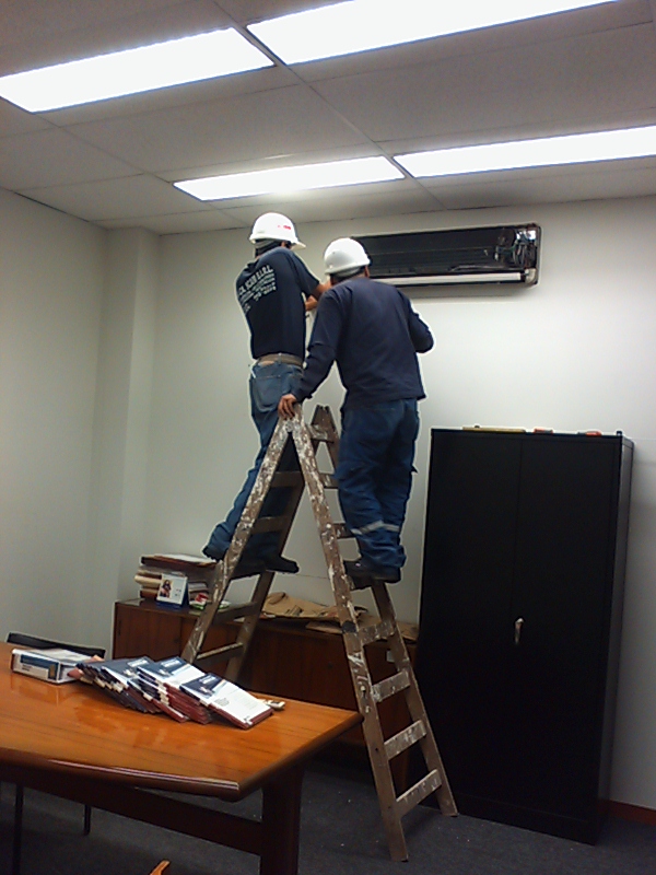 Instalacion de equipos comerciales